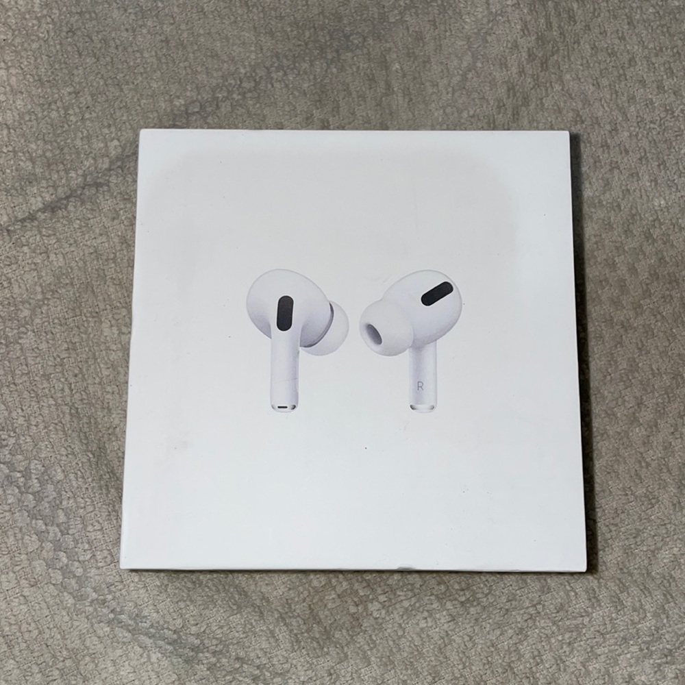 AirPod pros box